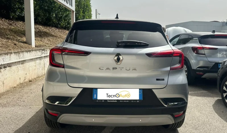 RENAULT CAPTUR FULL HYBRID TECHNO VARSAVIA USATO NOLA AVELLINO pieno