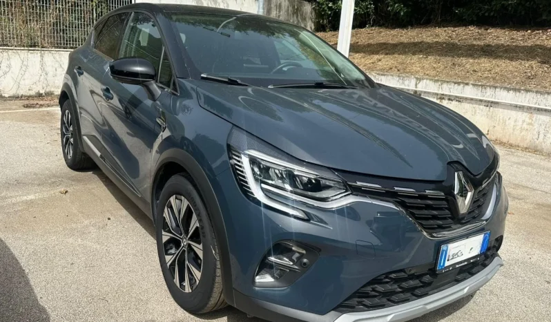 RENAULT CAPTUR E-TECH PLUG-IN HYBRID BLUE USATO NOLA AVELLINO pieno
