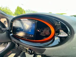 TOYOTA AYGO X LIMITED AIR 1.0 BENZINA USATO NOLA AVELLINO pieno