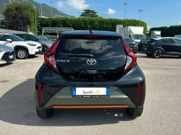 TOYOTA AYGO X LIMITED AIR 1.0 BENZINA USATO NOLA AVELLINO pieno