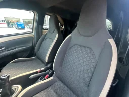 TOYOTA AYGO X 1.0 BENZINA GINGER USATO NOLA AVELLINO pieno