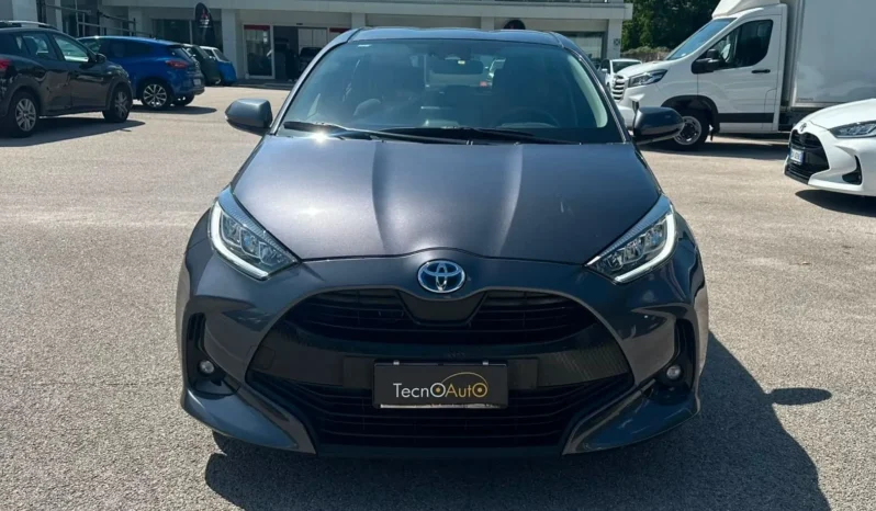 TOYOTA YARIS 1.5 HYBRID TREND GREY USATO NOLA AVELLINO pieno