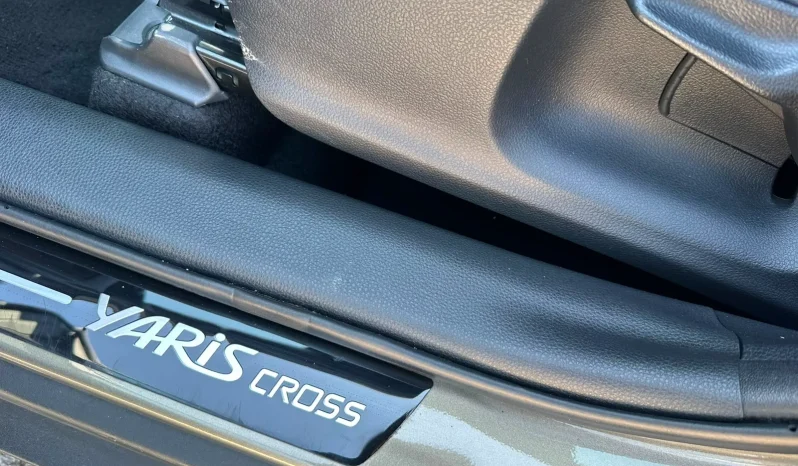 TOYOTA YARIS CROSS 1.5 HYBRID TREND OXIDE BRONZE USATO NOLA AVELLINO pieno