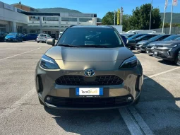 TOYOTA YARIS CROSS 1.5 HYBRID TREND OXIDE BRONZE USATO NOLA AVELLINO pieno