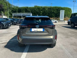 TOYOTA YARIS CROSS 1.5 HYBRID TREND OXIDE BRONZE USATO NOLA AVELLINO pieno