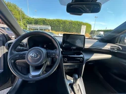 TOYOTA YARIS CROSS 1.5 HYBRID TREND OXIDE BRONZE USATO NOLA AVELLINO pieno