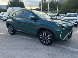 TOYOTA YARIS CROSS LOUNGE 1.5 HYBRID AWD KM 0 NOLA AVELLINO pieno