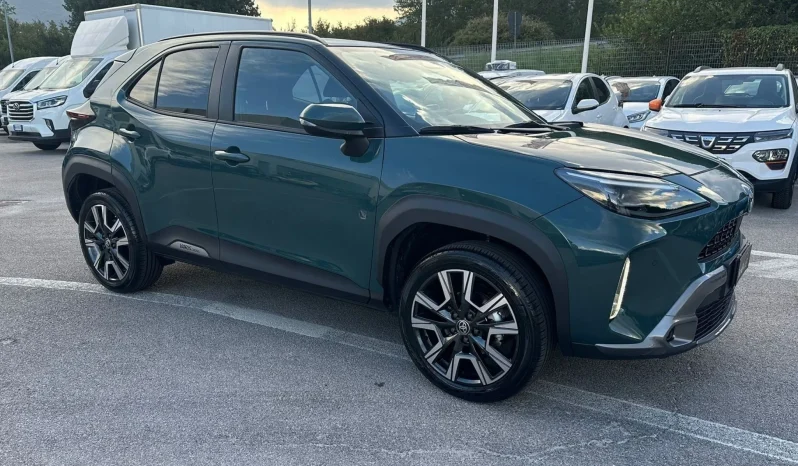 TOYOTA YARIS CROSS LOUNGE 1.5 HYBRID AWD KM 0 NOLA AVELLINO pieno