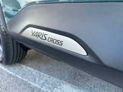 TOYOTA YARIS CROSS LOUNGE 1.5 HYBRID AWD KM 0 NOLA AVELLINO pieno