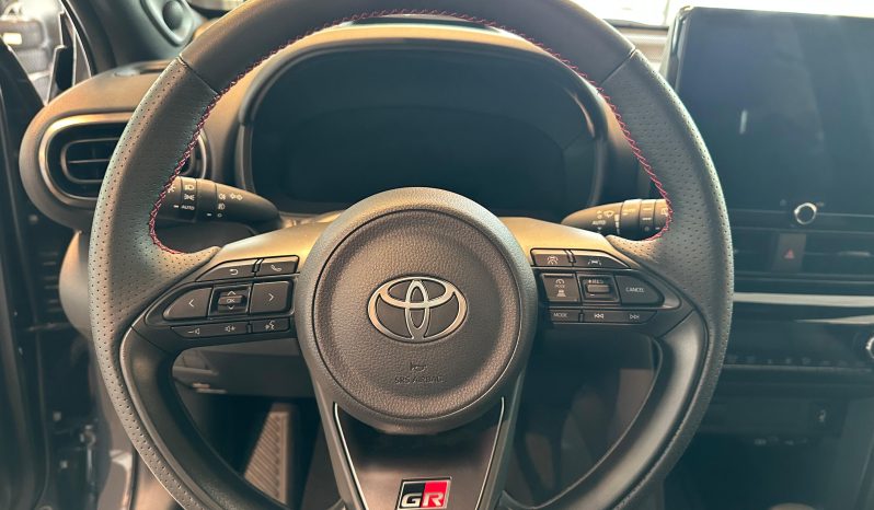 TOYOTA YARIS CROSS GR SPORT 1.5 HYBRID USATO NOLA AVELLINO pieno