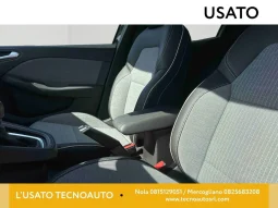 RENAULT CLIO TECHNO TCE BENZINA NERO ETOILE USATO NOLA AVELLINO pieno
