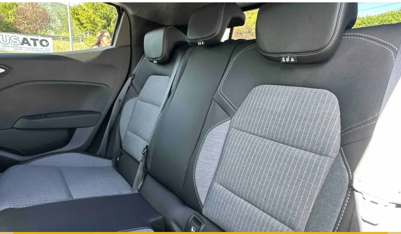 RENAULT CLIO TECHNO TCE BENZINA NERO ETOILE USATO NOLA AVELLINO pieno