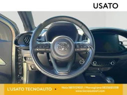 TOYOTA AYGO X LOUNGE AIR BENZINA GREEN USATO NOLA AVELLINO pieno