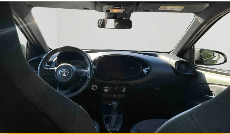 TOYOTA AYGO X LOUNGE AIR BENZINA GREEN USATO NOLA AVELLINO pieno