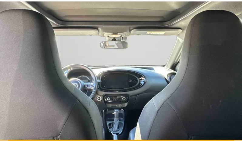 TOYOTA AYGO X LOUNGE AIR BENZINA GREEN USATO NOLA AVELLINO pieno