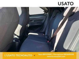 TOYOTA AYGO X LOUNGE AIR BENZINA GREEN USATO NOLA AVELLINO pieno