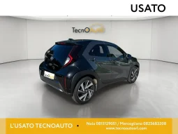 TOYOTA AYGO X LOUNGE AIR BENZINA GREEN USATO NOLA AVELLINO pieno