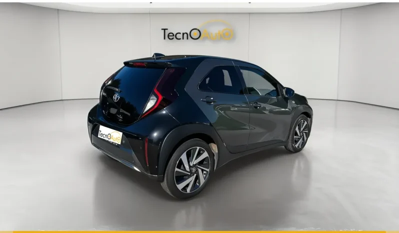 TOYOTA AYGO X LOUNGE AIR BENZINA GREEN USATO NOLA AVELLINO pieno