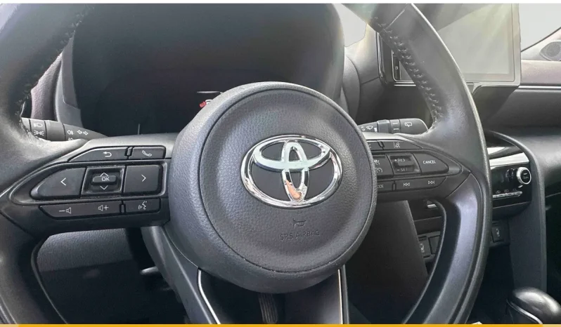 TOYOTA YARIS CROSS LOUNGE DARK GREY USATO NOLA AVELLINO pieno