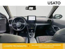 TOYOTA YARIS CROSS LOUNGE DARK GREY USATO NOLA AVELLINO pieno