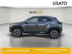 TOYOTA YARIS CROSS LOUNGE DARK GREY USATO NOLA AVELLINO pieno