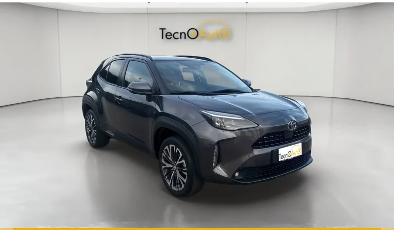 TOYOTA YARIS CROSS LOUNGE DARK GREY USATO NOLA AVELLINO pieno