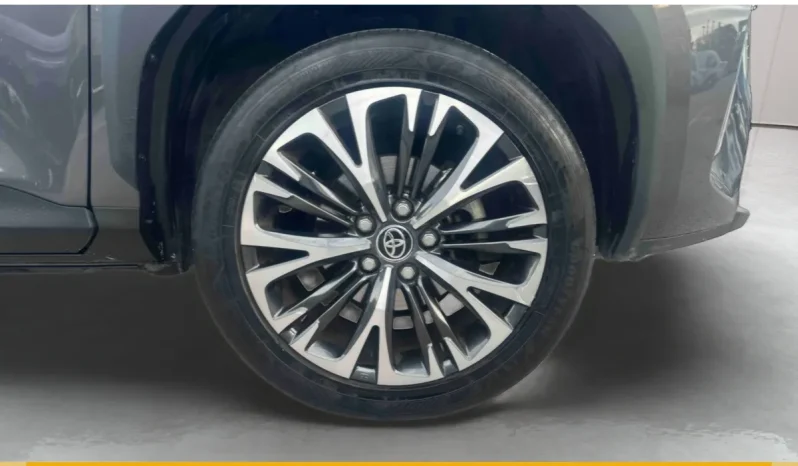 TOYOTA YARIS CROSS LOUNGE DARK GREY USATO NOLA AVELLINO pieno