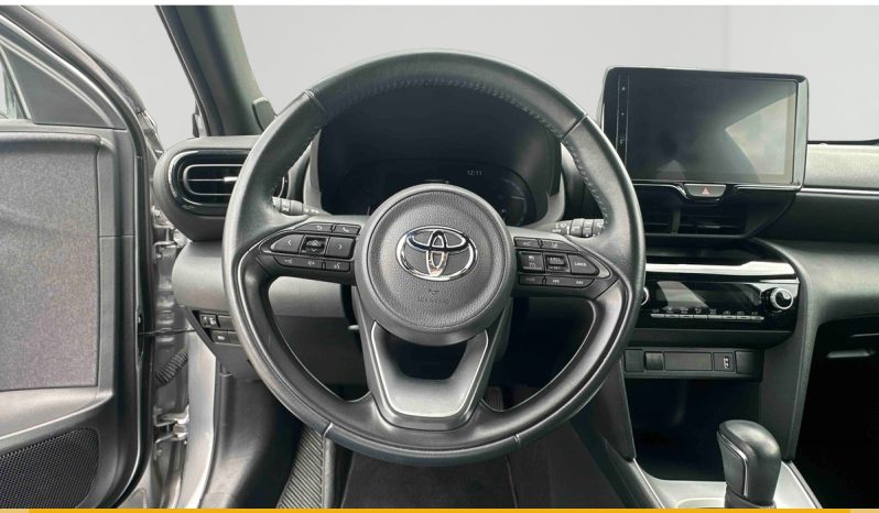 TOYOTA YARIS CROSS TREND 1.5 HYBRID SILVER USATO NOLA AVELLINO pieno