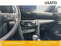 TOYOTA YARIS CROSS TREND 1.5 HYBRID SILVER USATO NOLA AVELLINO pieno