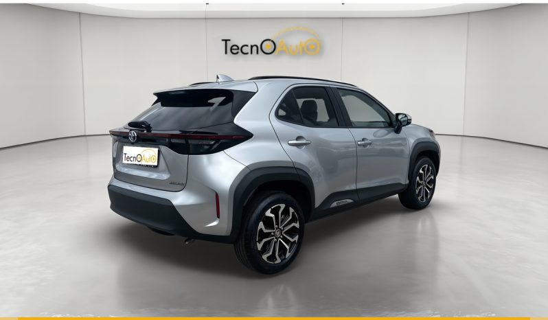 TOYOTA YARIS CROSS TREND 1.5 HYBRID SILVER USATO NOLA AVELLINO pieno