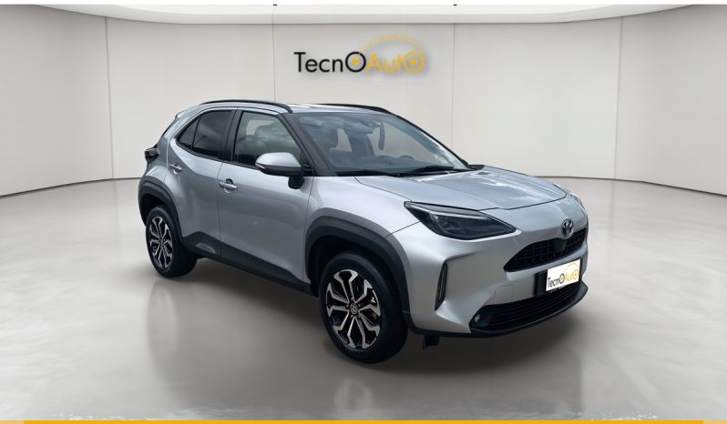 TOYOTA YARIS CROSS TREND 1.5 HYBRID SILVER USATO NOLA AVELLINO pieno