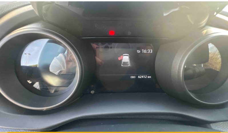 TOYOTA YARIS TREND 1.5 HYBRID BLACK MET USATO NOLA AVELLINO pieno