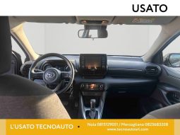 TOYOTA YARIS TREND 1.5 HYBRID BLACK MET USATO NOLA AVELLINO pieno