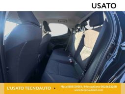 TOYOTA YARIS TREND 1.5 HYBRID BLACK MET USATO NOLA AVELLINO pieno
