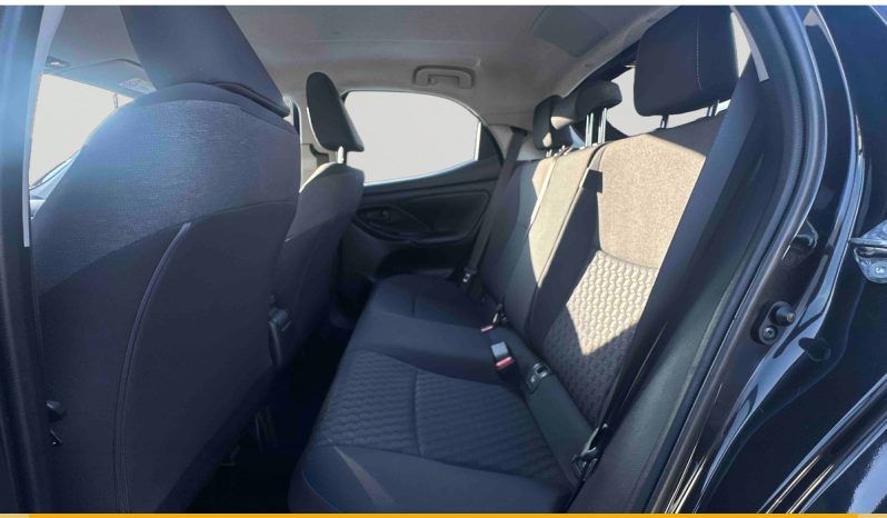 TOYOTA YARIS TREND 1.5 HYBRID BLACK MET USATO NOLA AVELLINO pieno