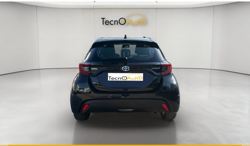 TOYOTA YARIS TREND 1.5 HYBRID BLACK MET USATO NOLA AVELLINO pieno