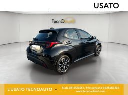TOYOTA YARIS TREND 1.5 HYBRID BLACK MET USATO NOLA AVELLINO pieno