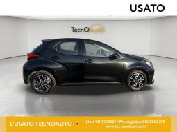 TOYOTA YARIS TREND 1.5 HYBRID BLACK MET USATO NOLA AVELLINO pieno