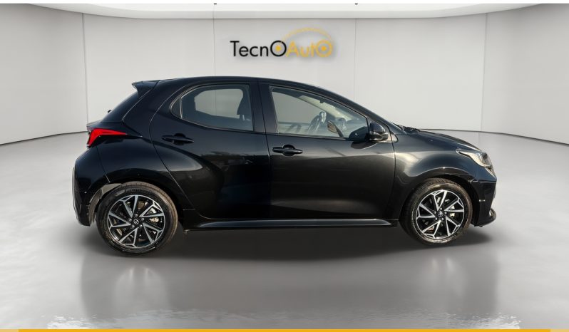 TOYOTA YARIS TREND 1.5 HYBRID BLACK MET USATO NOLA AVELLINO pieno